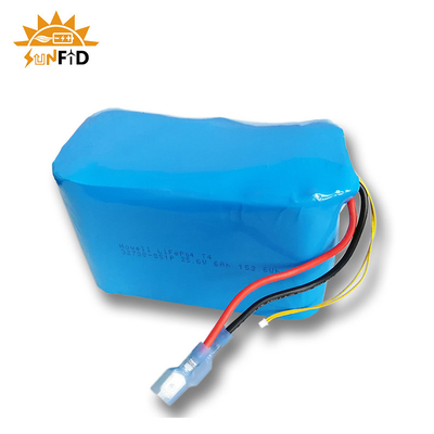 25.6v 6Ah Paket Baterai Lithium Isi Ulang 8S1P Lampu LED Surya Paket Baterai LifePO4